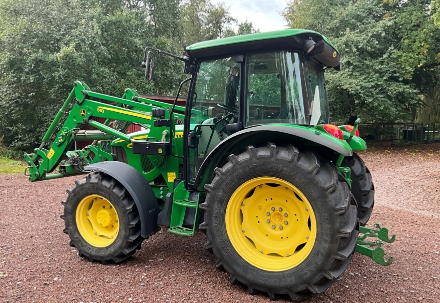 2007 John Deere 5720